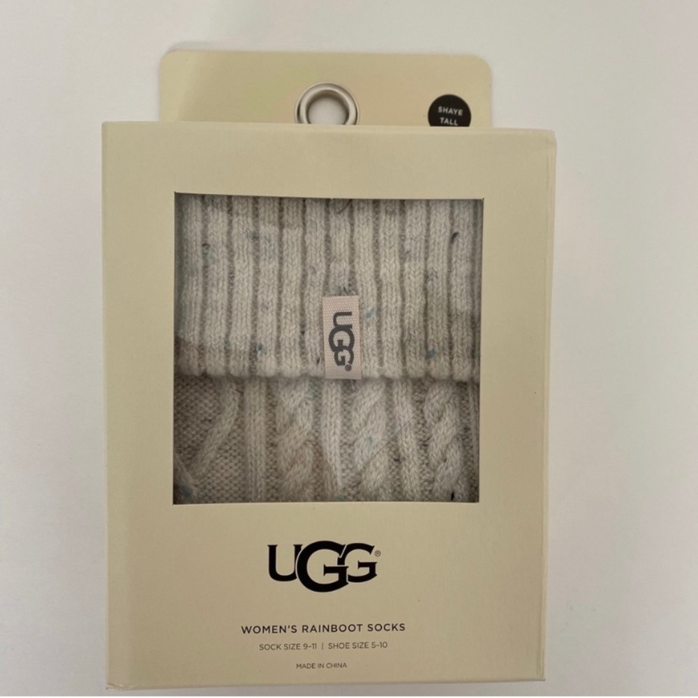 UGG